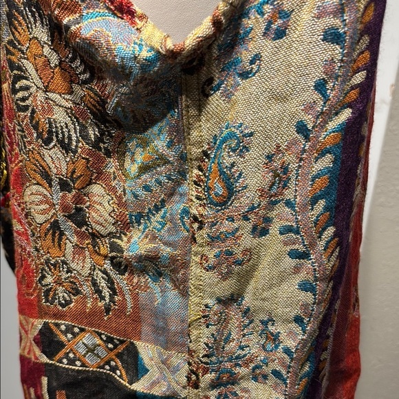 Elegant reversible vest with paisley pattern by ANU - Picture 4 of 16